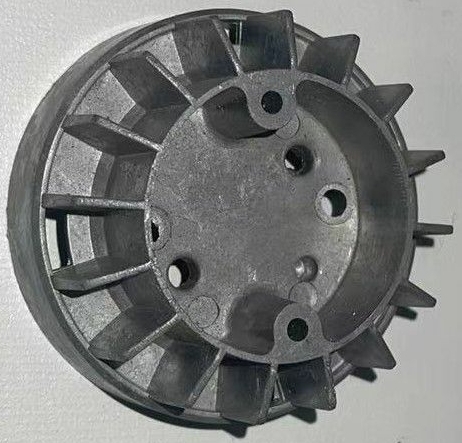 Jaké problémy mohou nastat, pokud je tloušťka stěny tlakových odlitků svítidel příliš tenká?